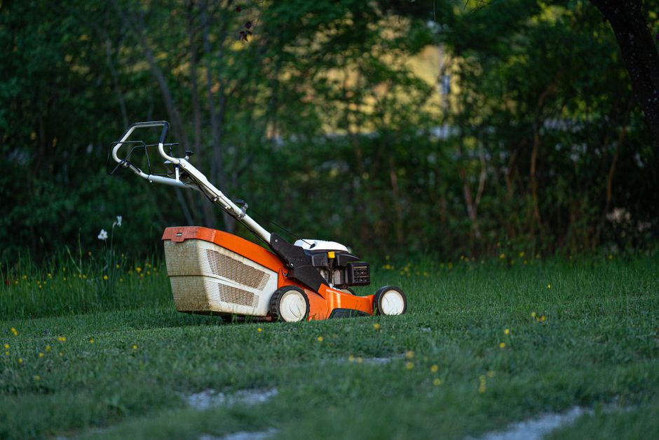 Lawn mowing service